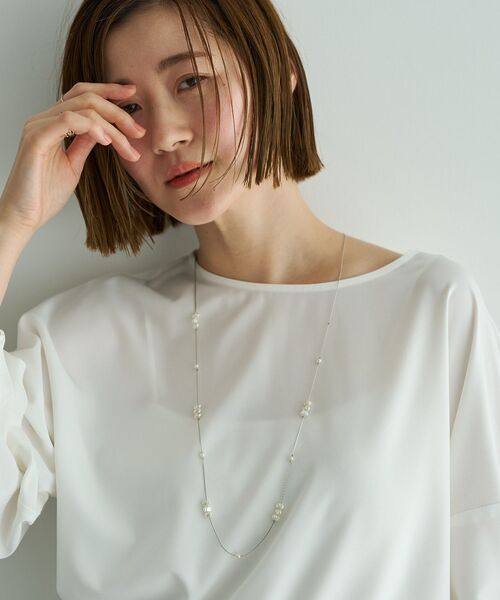 YECCA VECCA（イェッカヴェッカ）の「パールMIXロングネックレス（ネックレス・レディース・シルバー/ゴールド・FREE）」の4枚目の写真