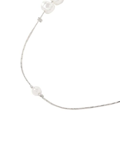 YECCA VECCA（イェッカヴェッカ）の「パールMIXロングネックレス（ネックレス・レディース・シルバー/ゴールド・FREE）」の8枚目の写真