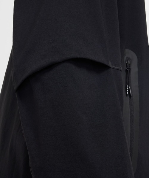 NIKE(ナイキ)の「NIKE Tech WR Full-Zip Woven Jacket IU7635(パーカー・メンズ・ブラック・M/L)」の5枚目の写真