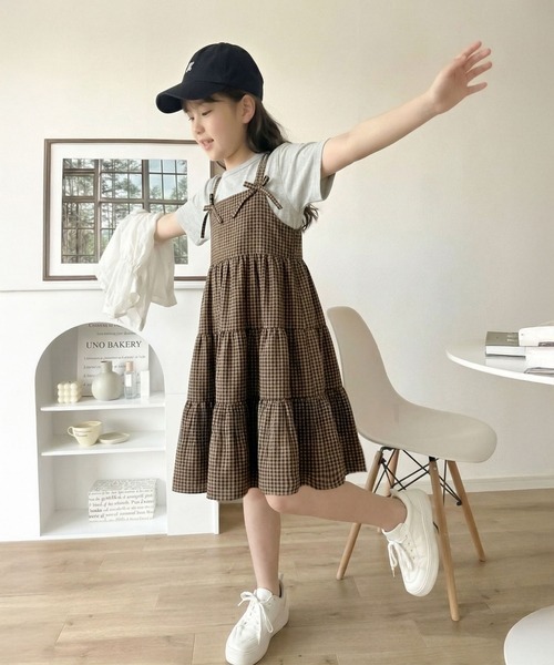 classicalelf(クラシカルエルフ)の「【キッズ】親子リンクコーデ可能◎サッカー素材リボンデザインキャミワンピ(ワンピース・キッズ・ブラック/ブラウン系その他/チャコールグレー×ブラック・100/120/140/160)」の14枚目の写真