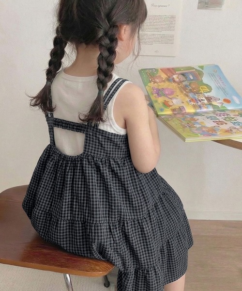 classicalelf(クラシカルエルフ)の「【キッズ】親子リンクコーデ可能◎サッカー素材リボンデザインキャミワンピ(ワンピース・キッズ・ブラック/ブラウン系その他/チャコールグレー×ブラック・100/120/140/160)」の9枚目の写真