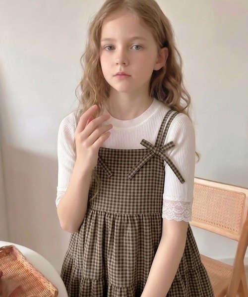 classicalelf(クラシカルエルフ)の「【キッズ】親子リンクコーデ可能◎サッカー素材リボンデザインキャミワンピ(ワンピース・キッズ・ブラック/ブラウン系その他/チャコールグレー×ブラック・100/120/140/160)」の13枚目の写真