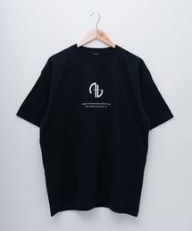 A blends モダンロゴクルーネックTシャツ