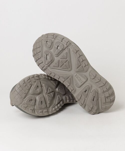 HOKA（ホカ）の「U STINSON ONE7 1168931-LTS（スニーカー・メンズ・カーキ・28cm/27.5cm/27cm/26.5cm/26cm）」の3枚目の写真