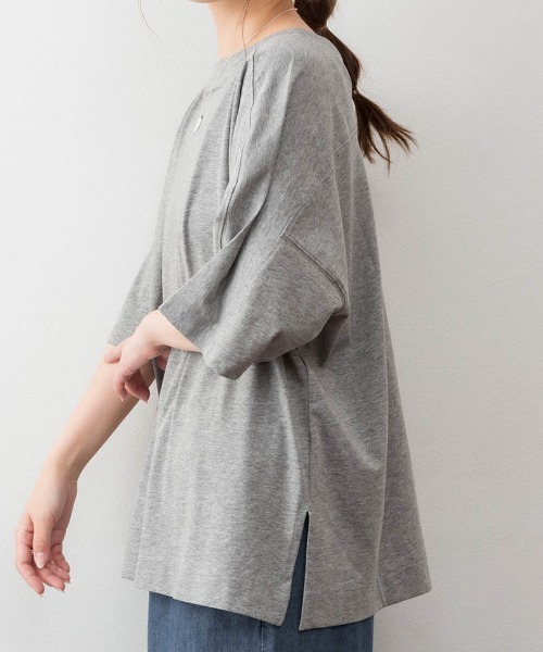 aity(アイティ)の「M-5L 前後2wayビッグTシャツ 夏服(Tシャツ/カットソー・レディース・オフホワイト/ブラック/グレイッシュベージュ/杢グレー・4L~5L/LL~3L/M~L)」の16枚目の写真