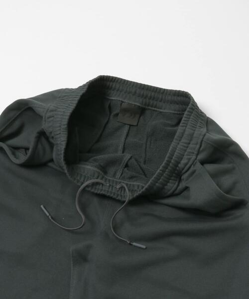 URBAN RESEARCH（アーバンリサーチ）の「DAIWA PIER39　TECH SWEAT PANTS（その他パンツ・メンズ・スミクロ/グレー・MEDIUM/LARGE/SMALL/X-LARGE）」の4枚目の写真