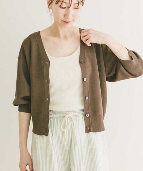 ITEMS URBANRESEARCH(アイテムズ アーバンリサーチ)の「Vネックハーフスリーブニットカーディガン(カーディガン/ボレロ・レディース・シルバー/ブラウン/イエロー系その他・FREE)」の2枚目の写真