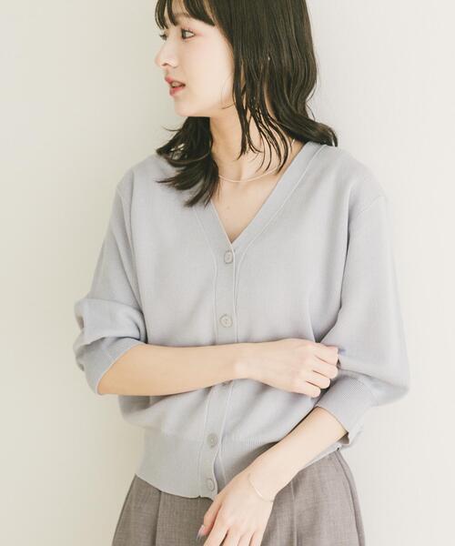 ITEMS URBANRESEARCH(アイテムズ アーバンリサーチ)の「Vネックハーフスリーブニットカーディガン(カーディガン/ボレロ・レディース・シルバー/ブラウン/イエロー系その他・FREE)」の1枚目の写真