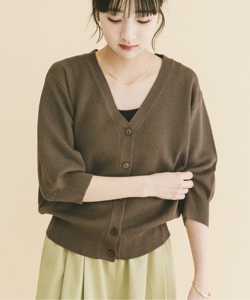 ITEMS URBANRESEARCH（アイテムズ アーバンリサーチ）の「Vネックハーフスリーブニットカーディガン（カーディガン/ボレロ・レディース・シルバー/ブラウン/イエロー系その他・FREE）」の4枚目の写真