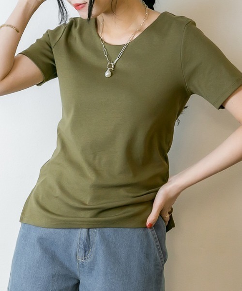 RCD(アールシーディー)の「UネックコンパクトコットンTシャツ(Tシャツ/カットソー・レディース・グレイッシュベージュ/ブラック/オフホワイト/カーキ・LL/L/M)」の4枚目の写真