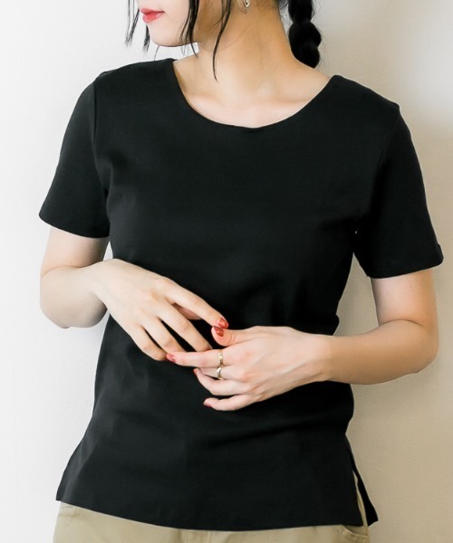 RCD(アールシーディー)の「UネックコンパクトコットンTシャツ(Tシャツ/カットソー・レディース・グレイッシュベージュ/ブラック/オフホワイト/カーキ・LL/L/M)」の6枚目の写真