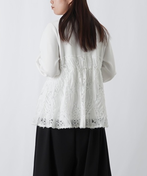 LUCA/LADY LUCK LUCA(ルカ/レディラックルカ)の「LC/LLL テープ刺繍レイヤード風プルオーバー(Tシャツ/カットソー・レディース・ブラック/オフホワイト・FREE)」の2枚目の写真