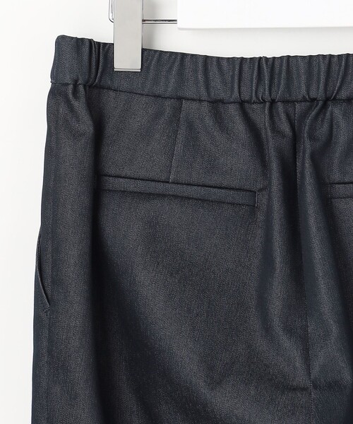 J.PRESS(ジェイプレス)の「【WEB限定カラーあり】TCシャンブレーサテンST テーパード パンツ(その他パンツ・レディース・ダルブルー系/ベージュ系/ブルー系/黄土色系/ブラウン系/ダークブラウン系・T13/T17/T15)」の15枚目の写真