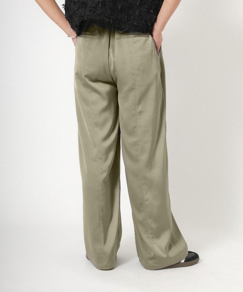 Floran（フローラン）の「ヴィンテージサテンライクパンツ（スラックス・レディース・カーキ/チャコールグレー・FREE）」の20枚目の写真