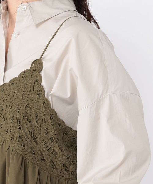 studio CLIP（スタディオクリップ）の「バテンレースキャミソールチュニックワンピース（チュニック・レディース・オフホワイト/カーキ・FREE）」の20枚目の写真