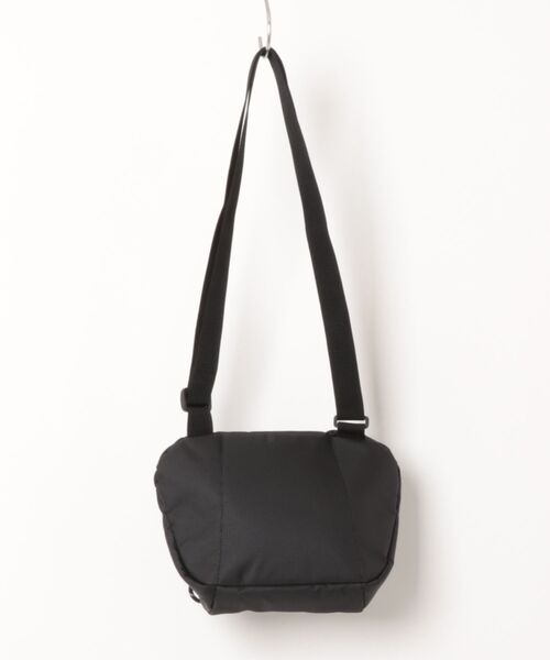CHUMS（チャムス）の「【CHUMS/チャムス】 Easy-Go Shoulder Bag（ショルダーバッグ・レディース・ブラック・FREE）」の9枚目の写真
