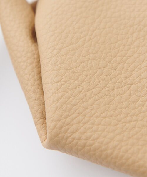 DISCOAT(ディスコート)の「サイドベルトホーボーバッグ(ハンドバッグ・レディース・キャメル/ベージュ/ブラック・FREE)」の21枚目の写真