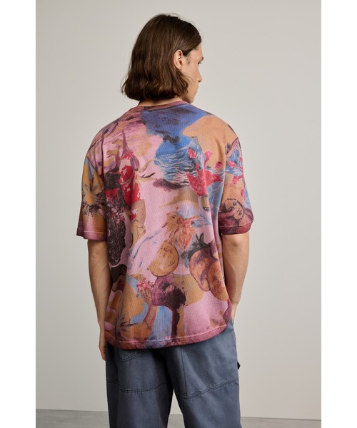 Desigual(デシグアル)の「アブストラクト ペインティング プリント Tシャツ(Tシャツ/カットソー・メンズ・レッド・XL/L/M/S)」の3枚目の写真