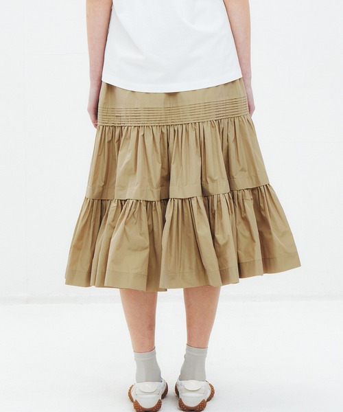 LE CIEL BLEU（ルシェルブルー）の「タフタギャザーミディスカート / Taffeta Gathered Midi Skirt（スカート・レディース・ネイビー/ベージュ・36/34）」の9枚目の写真