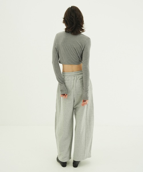 CLANE(クラネ)の「MANY CONVERTIBLE CUT TOPS(Tシャツ/カットソー・レディース・ホワイト/グレー・2/1)」の14枚目の写真