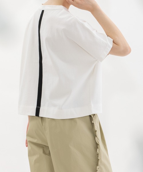 nop de nod(ノップドゥノッド)の「Cloche USコットンkukkaプリントTシャツ(Tシャツ/カットソー・レディース・オフホワイト/シルバー/ブラック・3)」の15枚目の写真