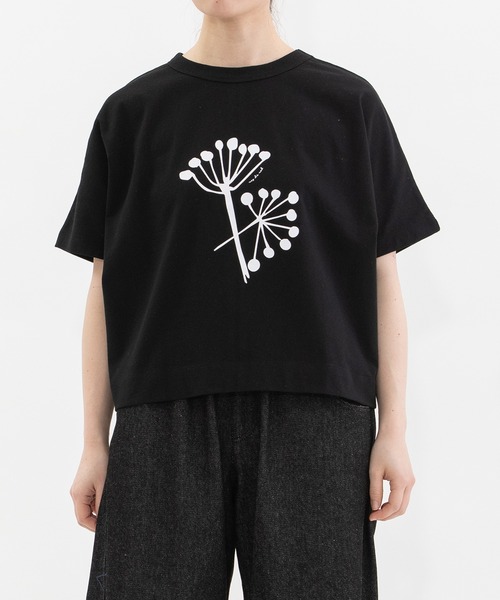 nop de nod(ノップドゥノッド)の「Cloche USコットンkukkaプリントTシャツ(Tシャツ/カットソー・レディース・オフホワイト/シルバー/ブラック・3)」の22枚目の写真