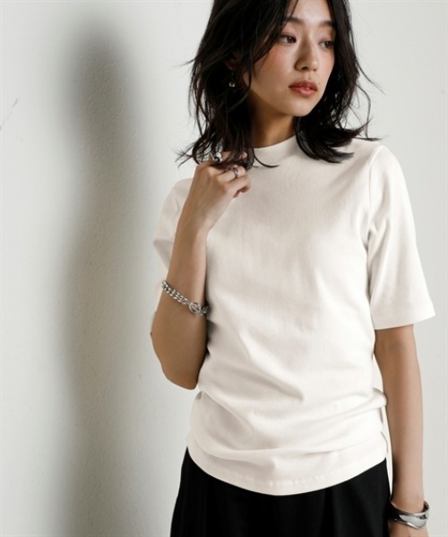 nissen(ニッセン)の「UVカット綿100%フライス素材プチハイネック5分袖Tシャツ<大きいサイズ有>(Tシャツ/カットソー・レディース・オフホワイト/グレー系/ブルー/ブラック/グリーン/ピンク・S/M/L/LL/3L)」の2枚目の写真
