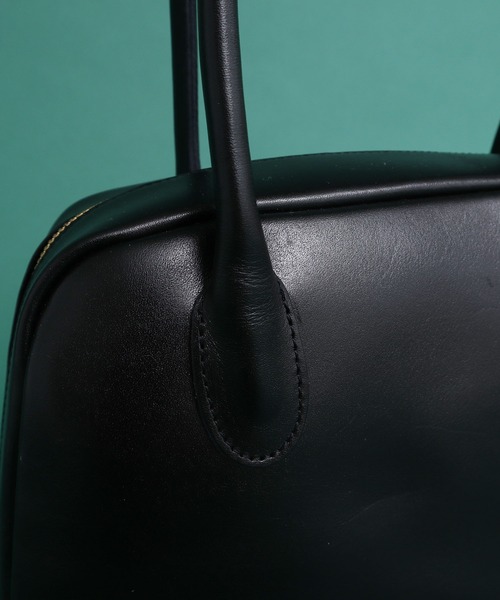 I am I in fact...(アイアムアイインファクト)の「_MOSS BOSTON BAG <Large>(ボストンバッグ・レディース・ブラック・FREE)」の3枚目の写真