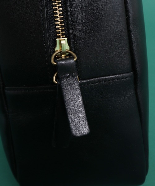 I am I in fact...(アイアムアイインファクト)の「_MOSS BOSTON BAG <Large>(ボストンバッグ・レディース・ブラック・FREE)」の2枚目の写真