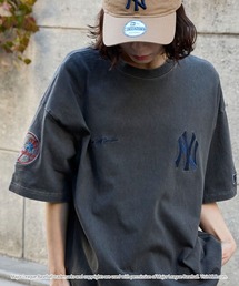 MLB（メジャーリーグベースボール）の「MLB メジャーリーグベースボール 別注 ワッペン刺繍 ヴィンテージ加工 オーバーサイズ半袖Tシャツ（Tシャツ/カットソー）」