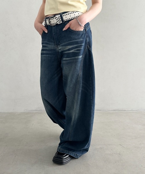 Bamm(バム)の「ヴィンテージ加工ワイドデニムパンツ(デニムパンツ・レディース・ライトブルー/ブルー・M)」の13枚目の写真