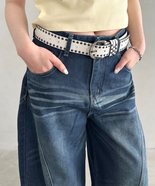 Bamm(バム)の「ヴィンテージ加工ワイドデニムパンツ(デニムパンツ・レディース・ライトブルー/ブルー・M)」の17枚目の写真