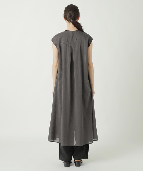 ZUCCa(ズッカ)の「COTTON LAWN / S(ワンピース・レディース・ダークグレー/ホワイト/ライトグリーン・M size)」の11枚目の写真