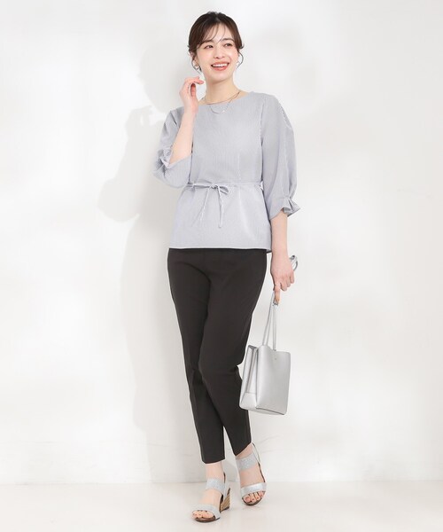 SHOO・LA・RUE(シューラルー)の「【ストレッチ/洗濯機可/S-LL】穿くだけまっすぐ美脚見え スティックパンツ(その他パンツ・レディース・カーキ/ブラック/ライトグレー・04/03/02/01)」の10枚目の写真