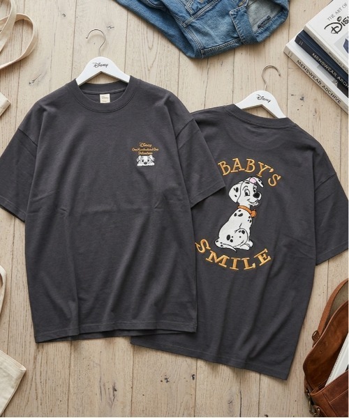 Disney(ディズニー)の「【DISNEY/ディズニー】ミッキーマウス サガラ刺繍半袖Tシャツ/ユニセックス(Tシャツ/カットソー・メンズ・スミクロ/サックスブルー/グレイッシュベージュ/オフホワイト・LARGE/MEDIUM)」の3枚目の写真