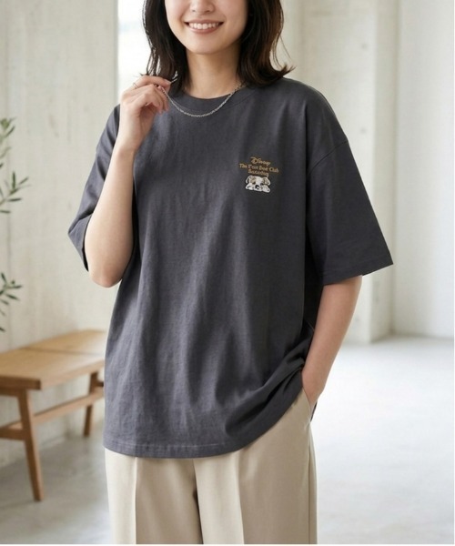 Disney(ディズニー)の「【DISNEY/ディズニー】ミッキーマウス サガラ刺繍半袖Tシャツ/ユニセックス(Tシャツ/カットソー・メンズ・スミクロ/サックスブルー/グレイッシュベージュ/オフホワイト・LARGE/MEDIUM)」の14枚目の写真