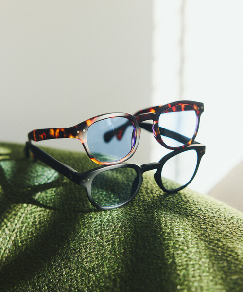 IZIPIZI(イジピジ)の「IZIPIZI/イジピジ SUN LIGHT COLOR #E ファッション用グラス(サングラス・レディース・チャコールグレー/ブラウン/ブラウン系その他/ブラック/ベージュ・ONE SIZE)」の7枚目の写真