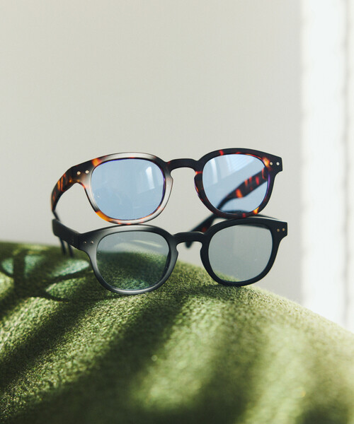 IZIPIZI(イジピジ)の「IZIPIZI/イジピジ SUN LIGHT COLOR #E ファッション用グラス(サングラス・レディース・チャコールグレー/ブラウン/ブラウン系その他/ブラック/ベージュ・ONE SIZE)」の9枚目の写真