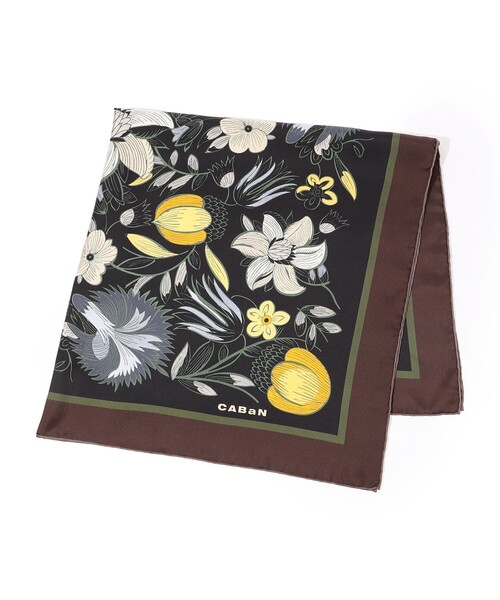 caban(キャバン)の「Botanical Garden シルクプリントスカーフ(バンダナ/スカーフ・レディース・ブラック系その他/ホワイト系その他/ピンク系その他2/ピンク系その他・FREE)」の3枚目の写真