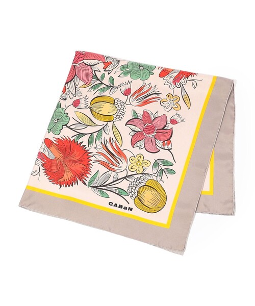 caban(キャバン)の「Botanical Garden シルクプリントスカーフ(バンダナ/スカーフ・レディース・ブラック系その他/ホワイト系その他/ピンク系その他2/ピンク系その他・FREE)」の5枚目の写真
