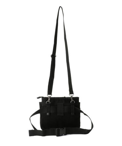 AVIREX(アヴィレックス)の「EAGLE POLYESTER WAIST BAG / AVX342L(ショルダーバッグ・レディース・ベージュ/カーキ・F)」の9枚目の写真