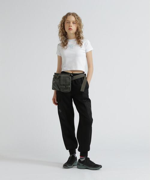 AVIREX(アヴィレックス)の「EAGLE POLYESTER WAIST BAG / AVX342L(ショルダーバッグ・レディース・ベージュ/カーキ・F)」の3枚目の写真