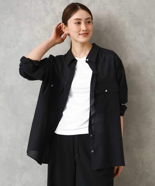 MICHEL KLEIN(ミッシェル・クラン)の「シアーツイルオーバーシャツ(シャツ/ブラウス・レディース・ブラック/ライトベージュ・40/38)」の5枚目の写真