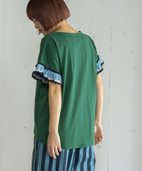 POU DOU DOU(プードゥドゥ)の「配色ニットフリル袖トップス(Tシャツ/カットソー・レディース・ネイビー/グリーン/オフホワイト・3)」の9枚目の写真