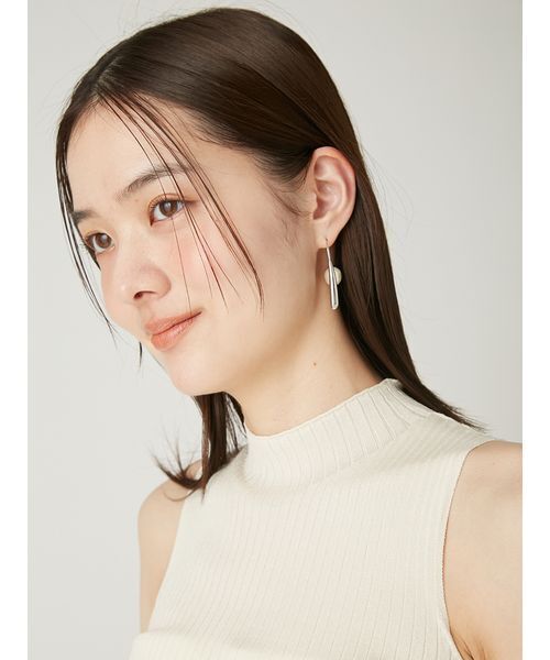 FRAY I.D(フレイアイディー)の「パールフープピアス(ピアス(両耳用)・レディース・シルバー/ゴールド・F)」の6枚目の写真