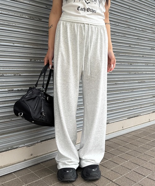 lilful(リルフル)の「【26年春夏新作】ビジュー ドット ストレートスウェットパンツ(スウェットパンツ・レディース・ブラック/グレー・L/M)」の7枚目の写真