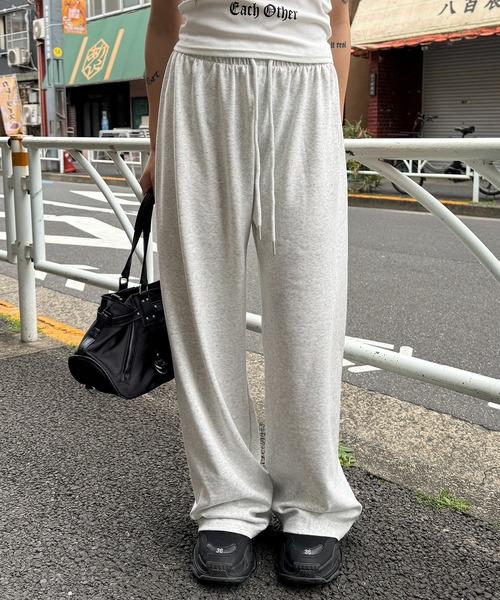 lilful(リルフル)の「【26年春夏新作】ビジュー ドット ストレートスウェットパンツ(スウェットパンツ・レディース・ブラック/グレー・L/M)」の9枚目の写真