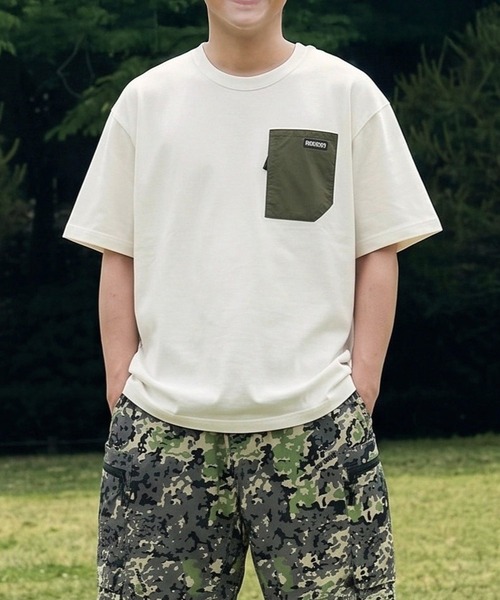 GRIP SWANY(グリップスワニー)の「【GSMCT-123】 GEAR POCKET TEE(Tシャツ/カットソー・メンズ・ホワイト/ブラック・XL/L)」の1枚目の写真