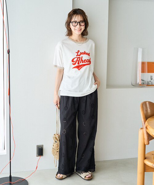 FREAK'S STORE(フリークスストア)の「限定展開 カットワーク 刺繍 ルーズパンツ(その他パンツ・レディース・オフホワイト/ブラック・SMALL/MEDIUM)」の3枚目の写真