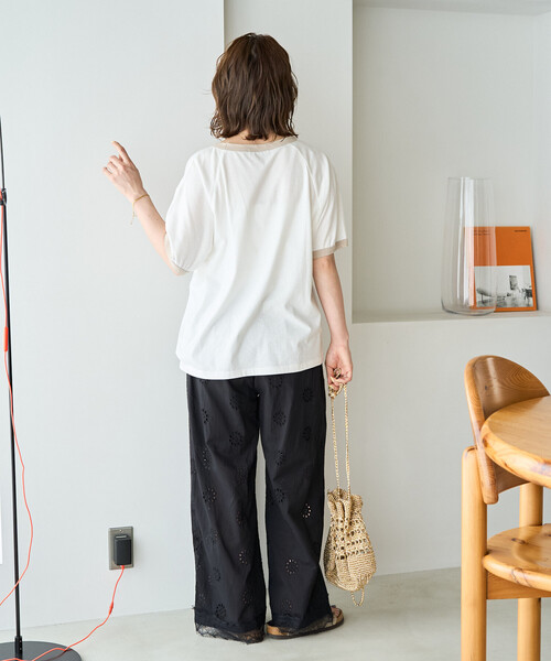 FREAK'S STORE(フリークスストア)の「限定展開 カットワーク 刺繍 ルーズパンツ(その他パンツ・レディース・オフホワイト/ブラック・SMALL/MEDIUM)」の4枚目の写真